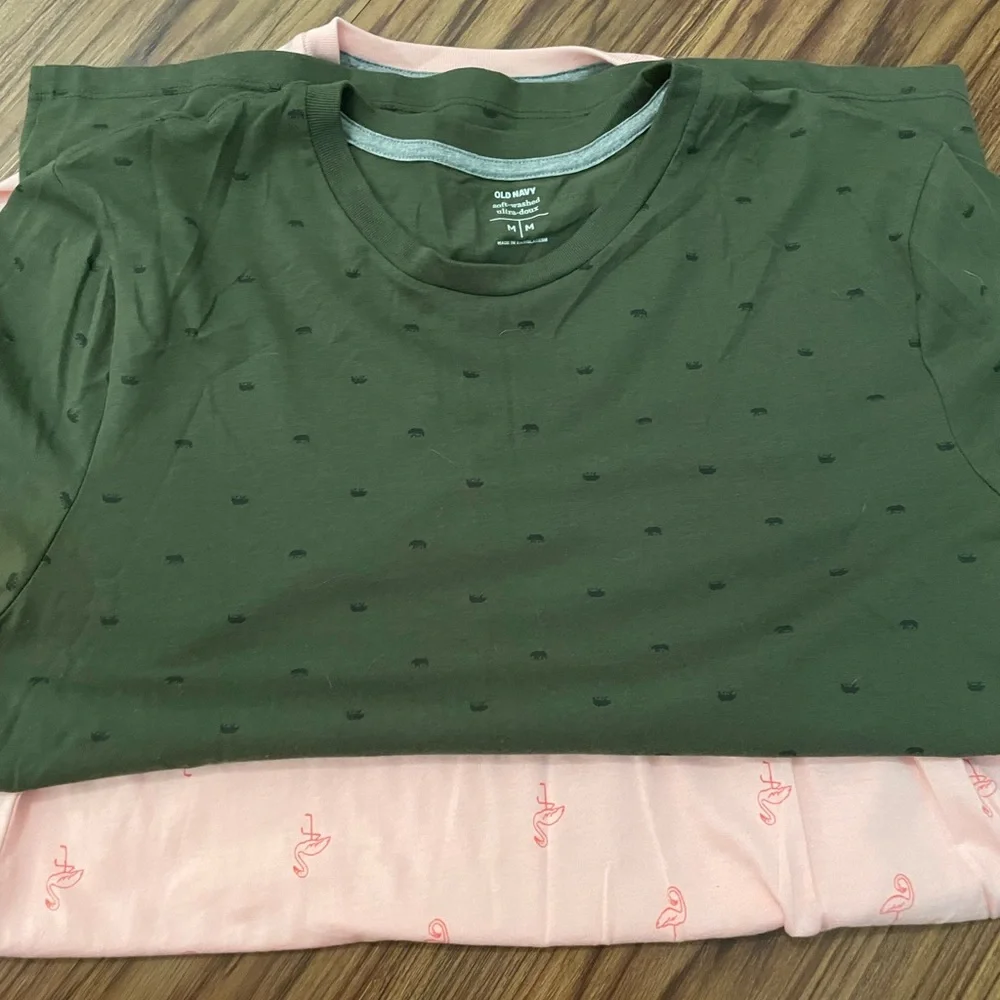 2 Old navy t shirt pack - Picture 3 of 3